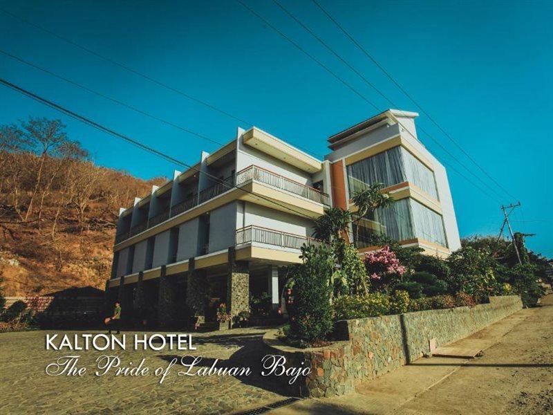 Kalton Hotel Labuan Bajo Exterior photo